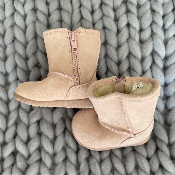 Girls suede fur-lined booties size 2 - Picture 1 of 7